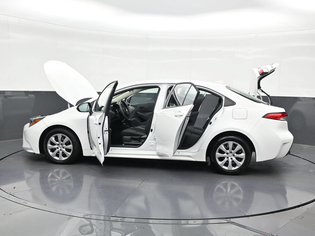 Used 2023 Toyota Corolla LE FWD image 38