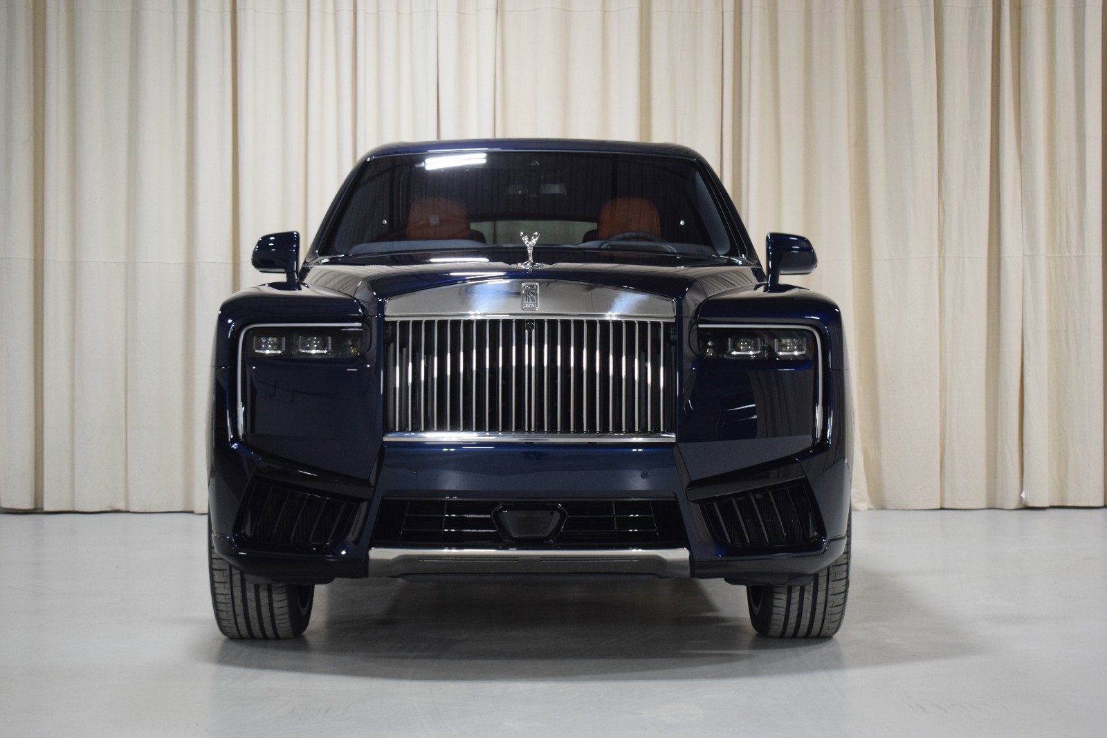 New 2026 Rolls-Royce Cullinan image 10