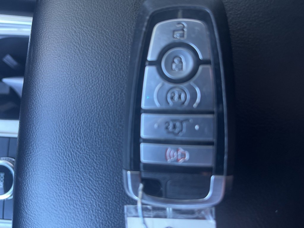 Used 2023 Ford Explorer Limited image 29