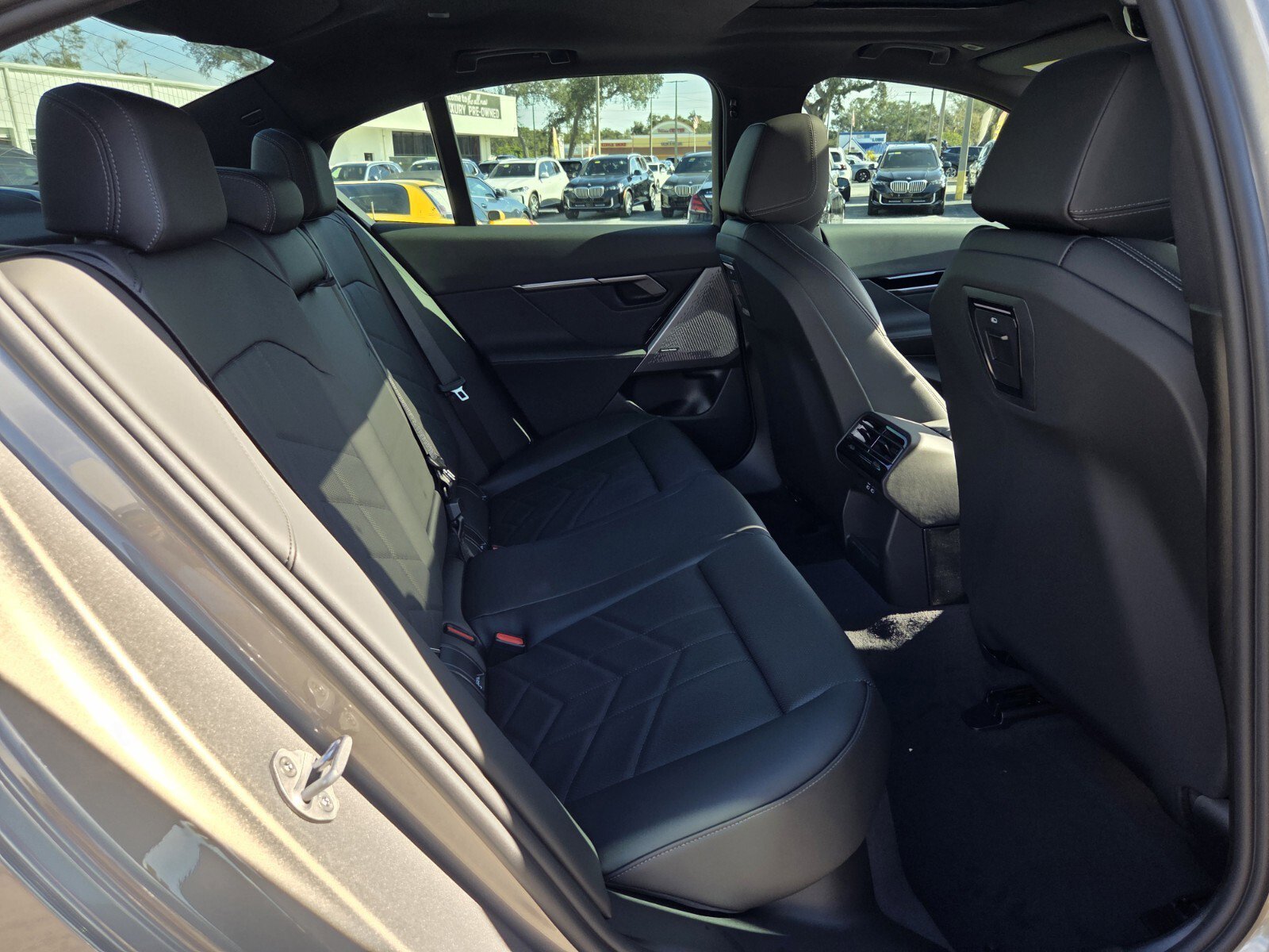 Used 2026 BMW 530i w/ M Sport Package image 16