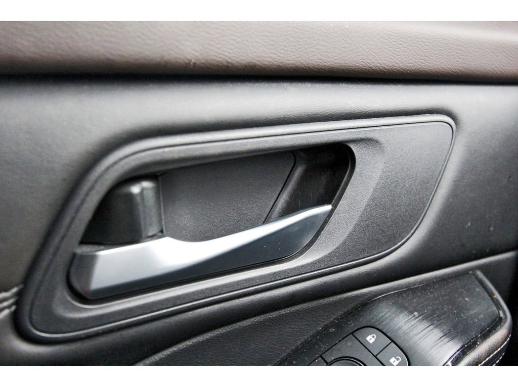 Used 2023 Nissan Rogue SV w/ SV Premium Package FWD image 16