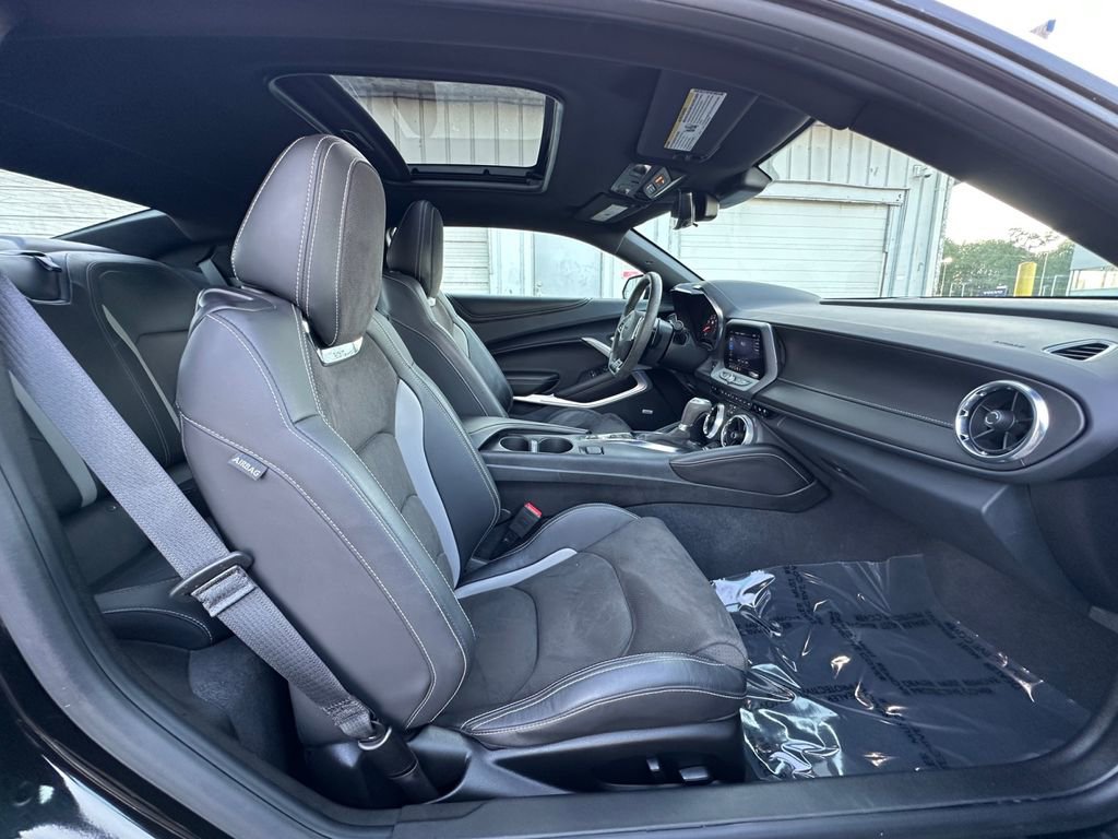 Used 2023 Chevrolet Camaro SS image 27