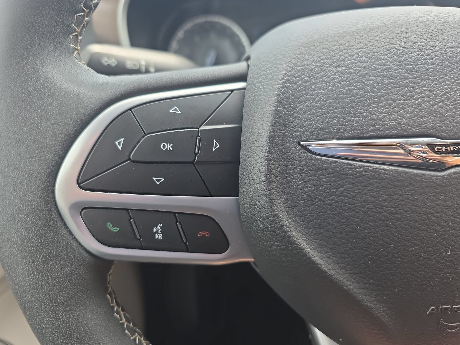 Used 2023 Chrysler Voyager LX FWD image 16
