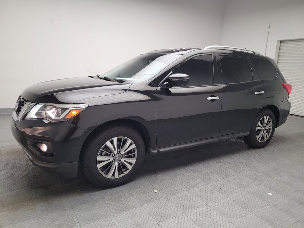 Used 2018 Nissan Pathfinder SL image 2