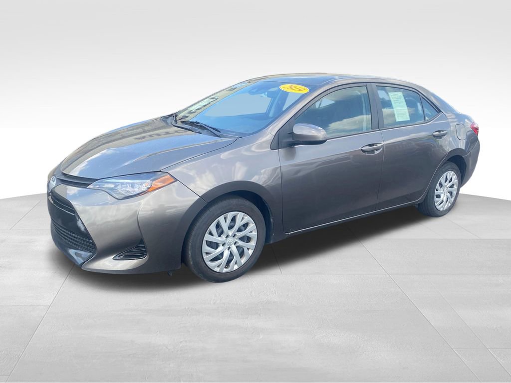 Used 2019 Toyota Corolla LE FWD image 2