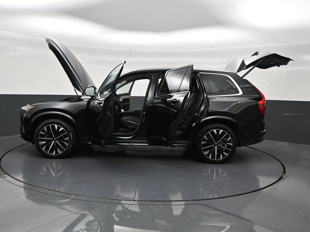 New 2026 Volvo XC90 B6 Plus w/ Protection Package AWD/4WD image 31