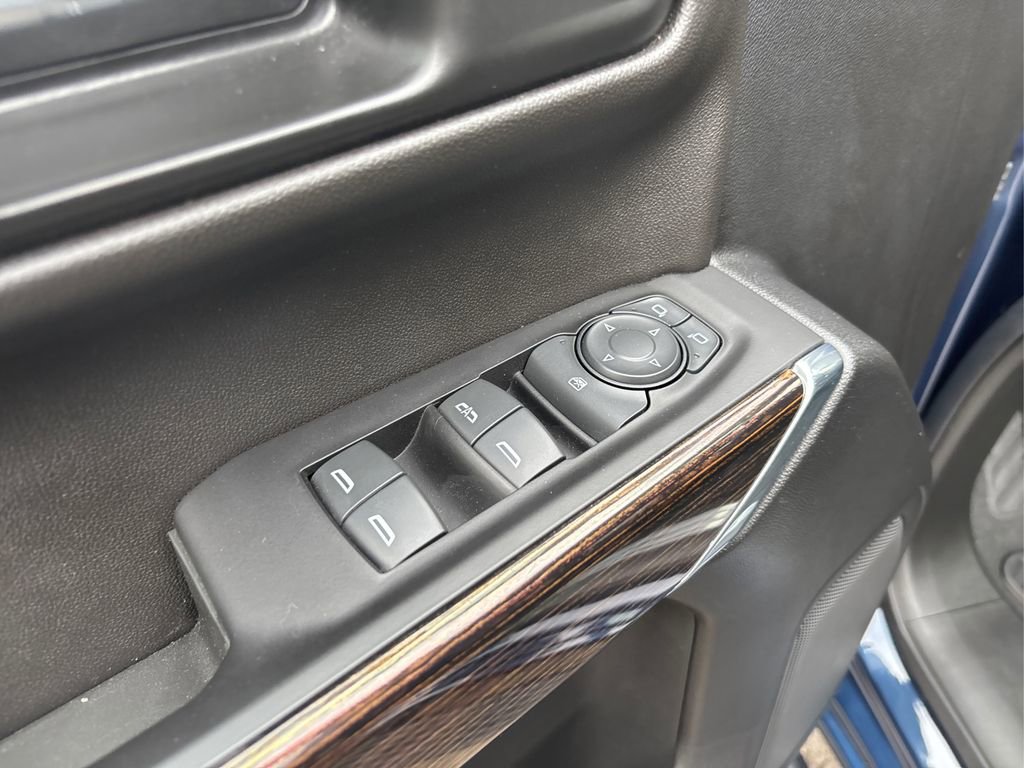 Used 2022 GMC Sierra 1500 Elevation image 35