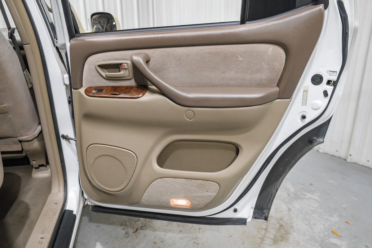 Used 2004 Toyota Sequoia SR5 image 45