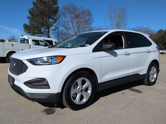 Certified 2024 Ford Edge SE image 7