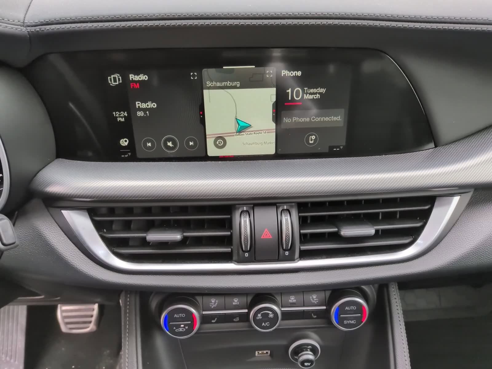 Used 2024 Alfa Romeo Stelvio Veloce image 29