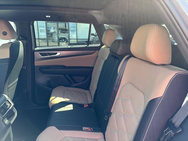 New 2026 Volkswagen Atlas Cross Sport SE image 13