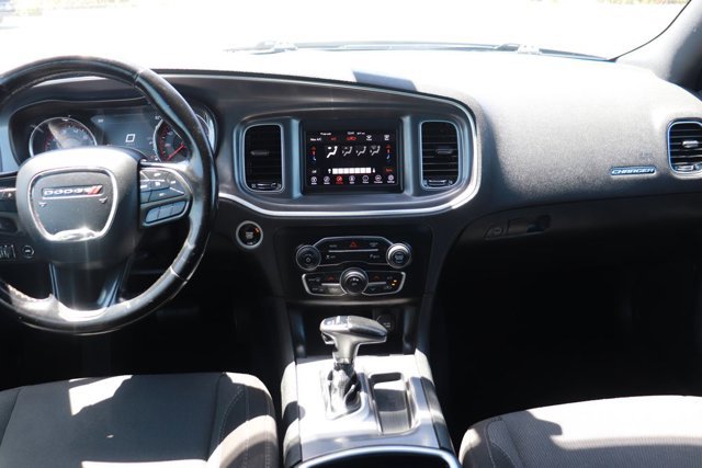 Used 2020 Dodge Charger SXT RWD image 14