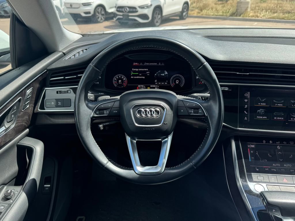 Used 2019 Audi Q8 Premium w/ Convenience Package image 11