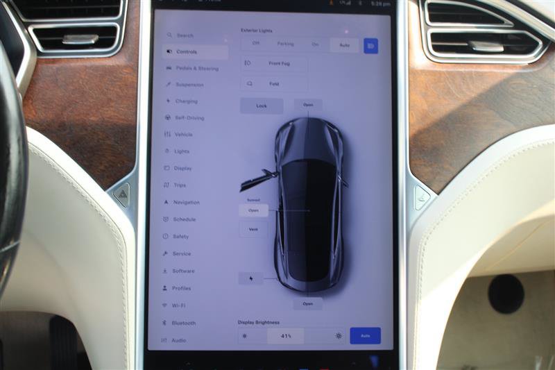 Used 2018 Tesla Model S 100D AWD/4WD image 16
