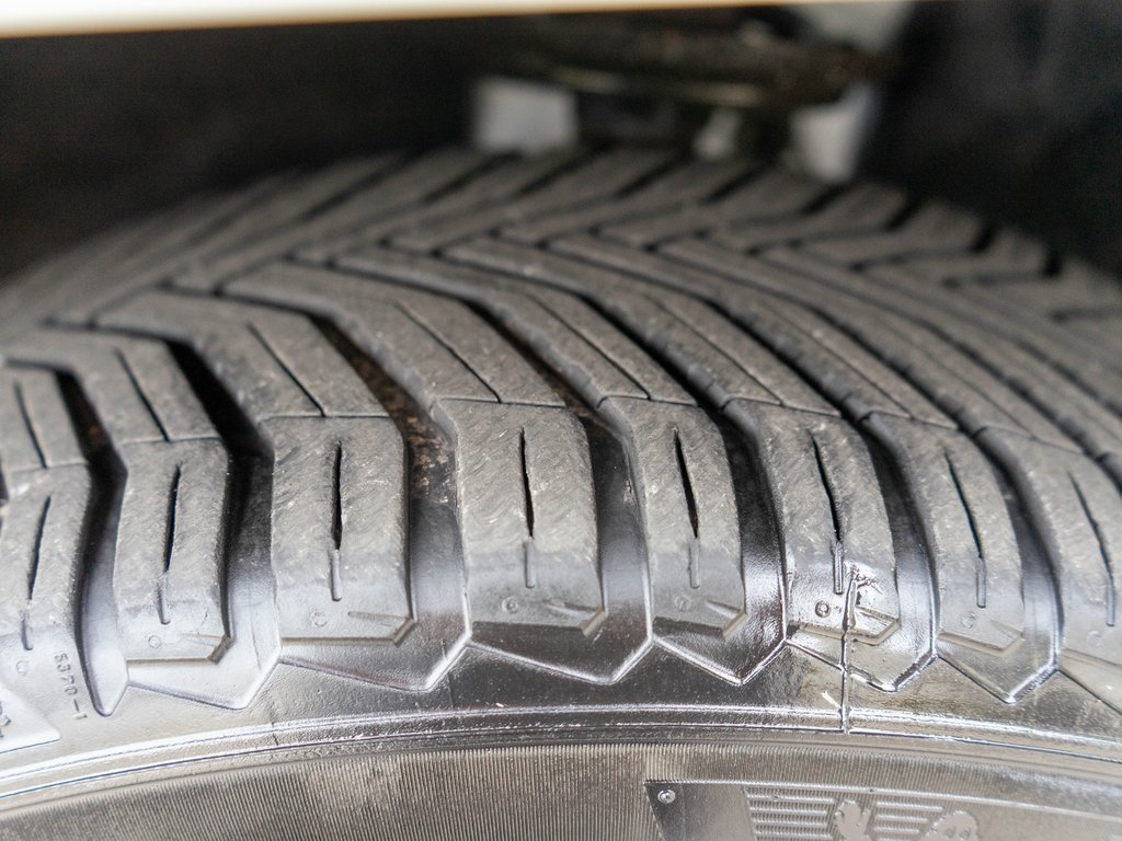 Used 2017 GMC Acadia Denali w/ Technology Package image 34