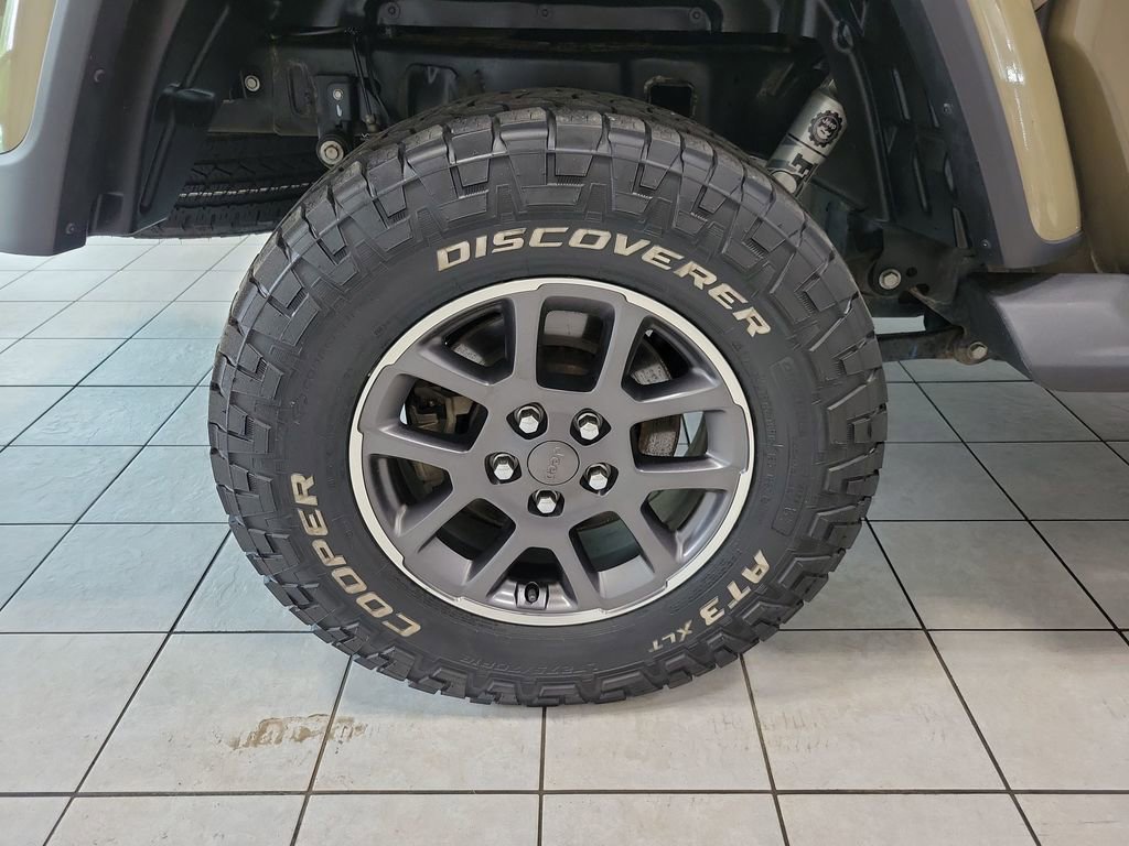 Used 2020 Jeep Gladiator Overland w/ Popular Equipment Package AWD/4WD image 50