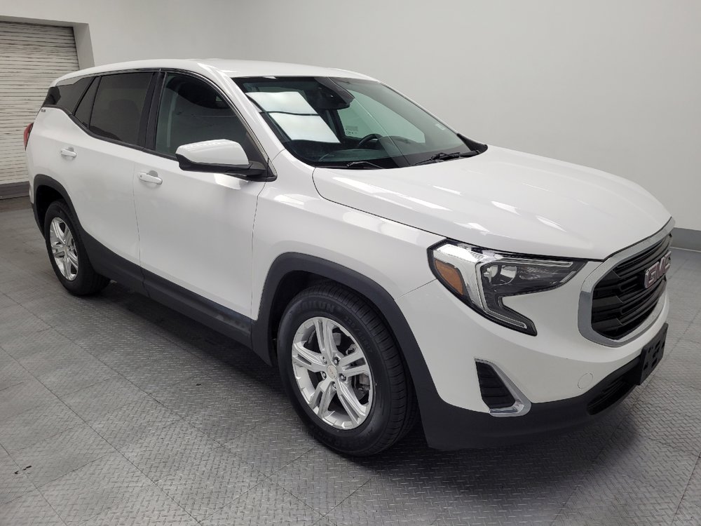Used 2020 GMC Terrain SLE w/ LPO, Floor Liner Package FWD image 11