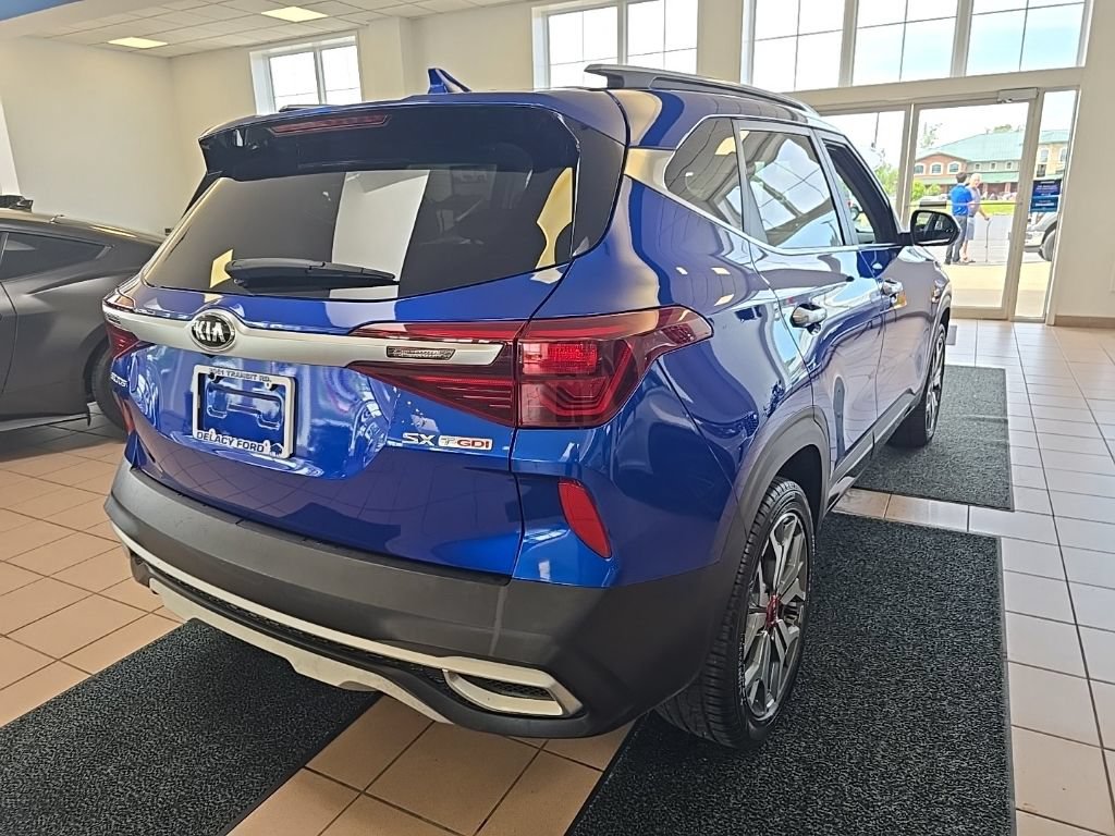 Used 2021 Kia Seltos SX w/ SX Sunroof Package AWD/4WD image 7