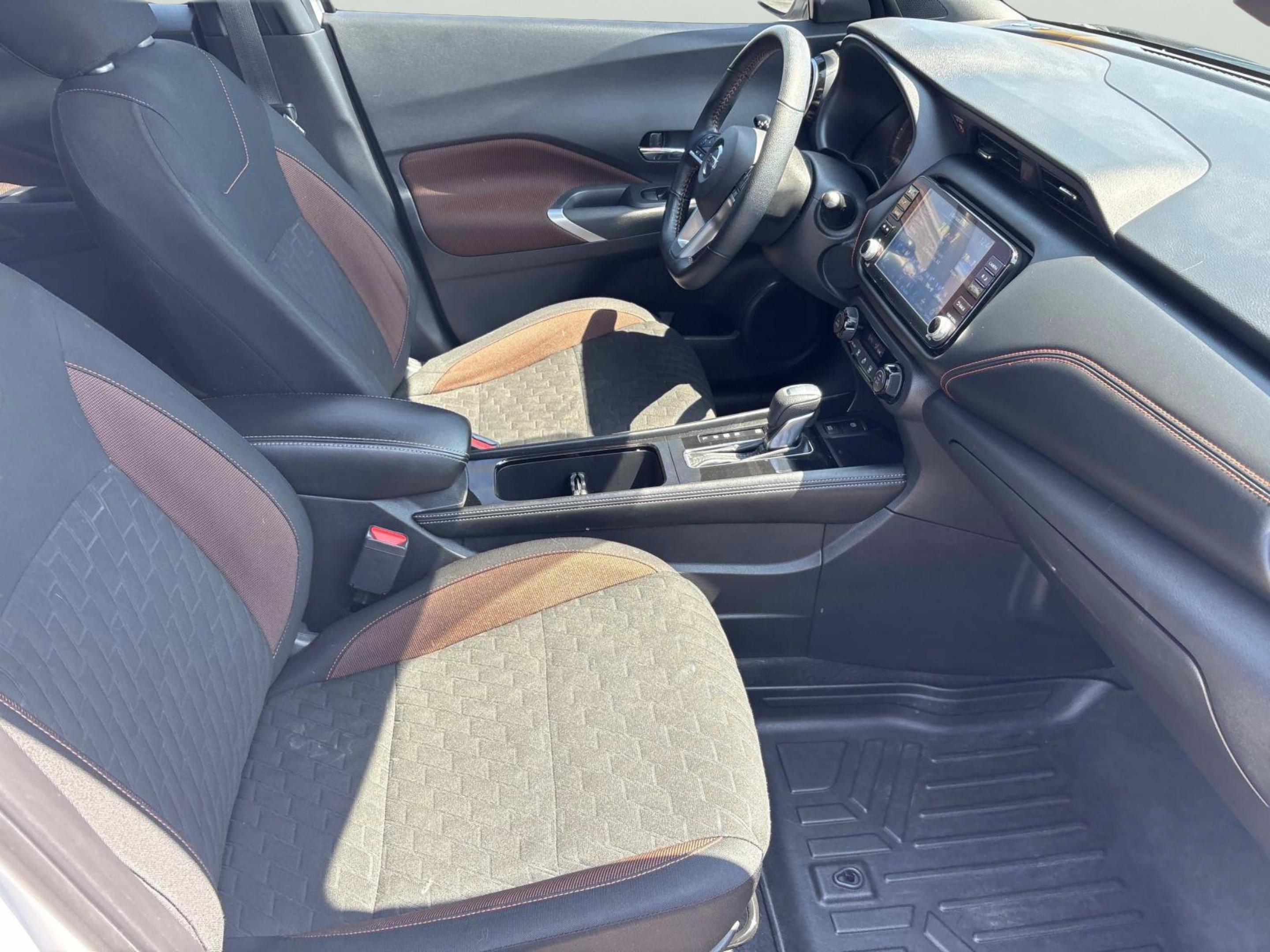 Used 2021 Nissan Kicks SR image 20