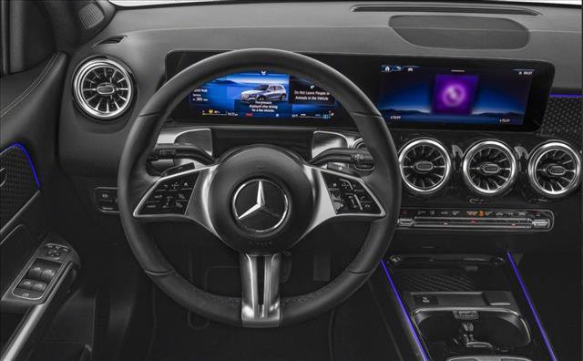 Used 2023 Mercedes-Benz GLB 250 4MATIC image 10