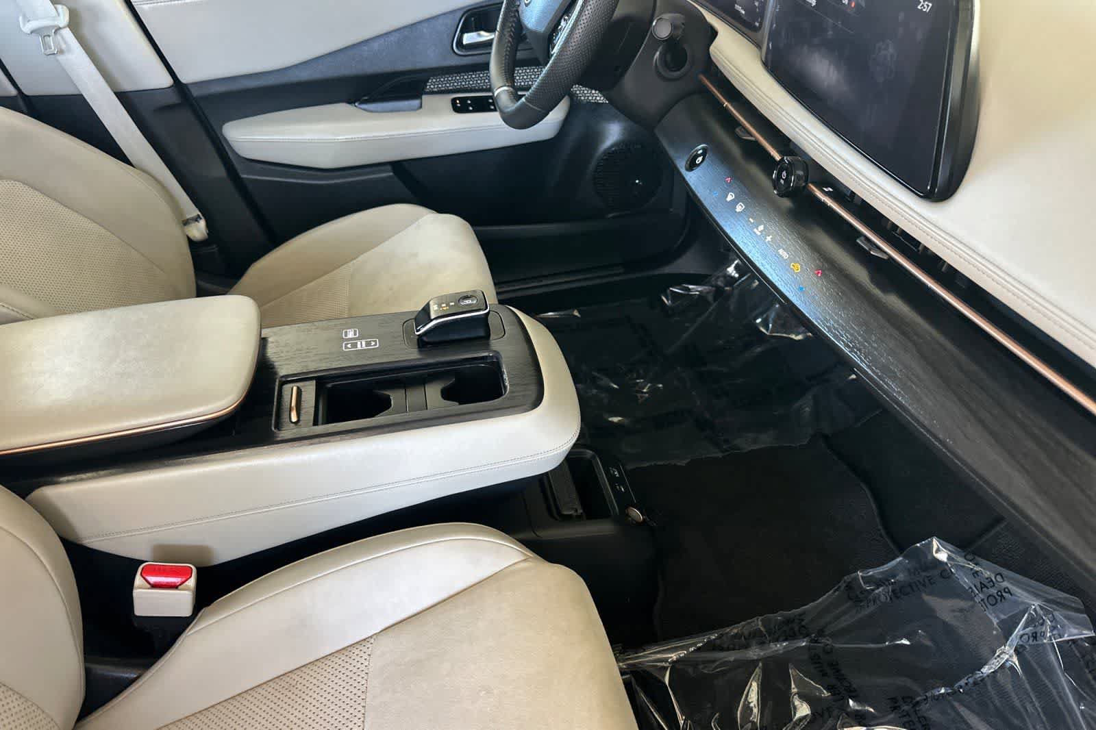Certified 2024 Nissan Ariya AWD image 19