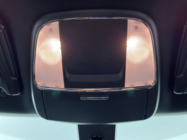 Used 2023 Dodge Charger SXT RWD image 34