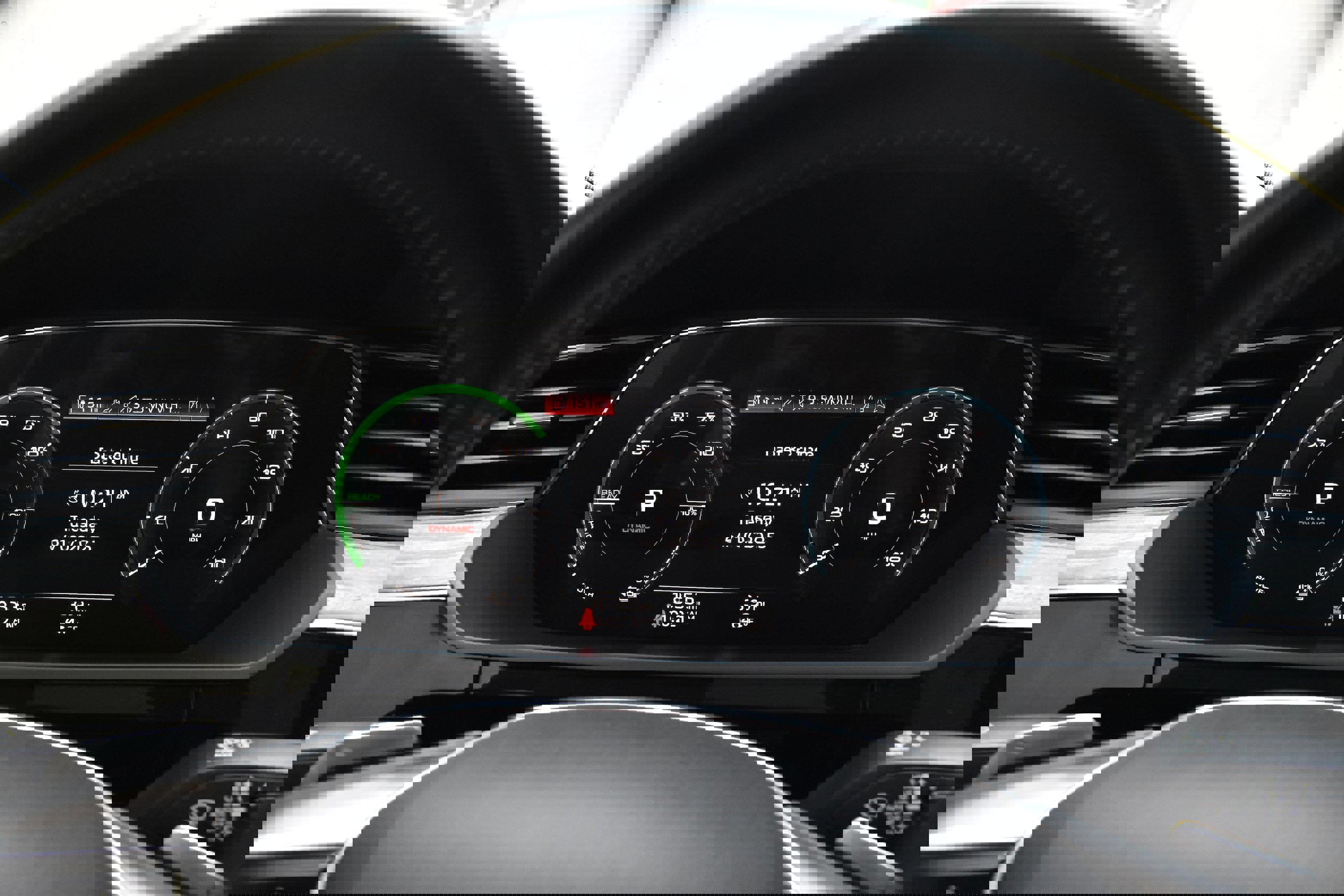 Used 2021 Audi e-tron Premium w/ Convenience Plus Package image 33