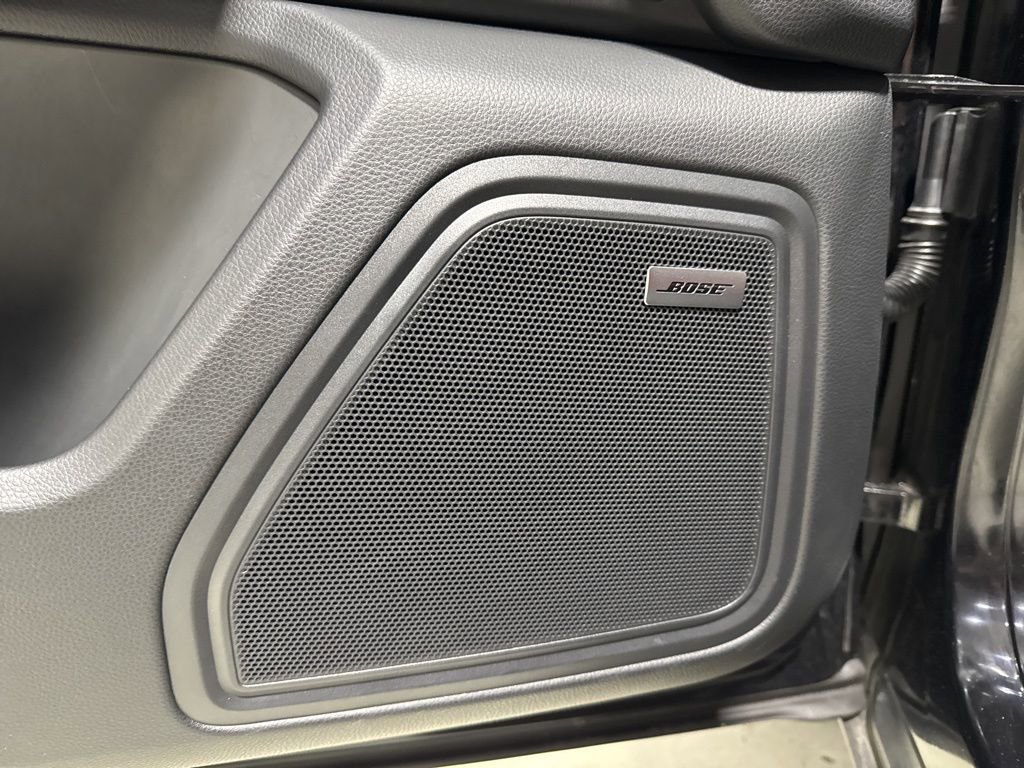 Used 2025 Porsche Macan Turbo image 16