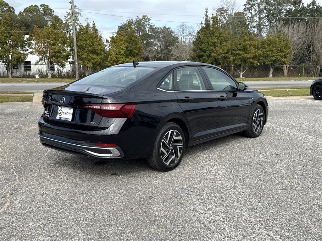 Used 2024 Volkswagen Jetta SEL image 7