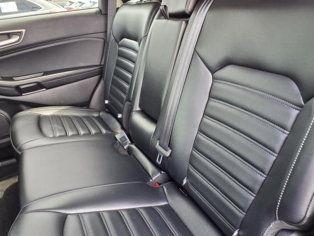Used 2023 Ford Edge SEL w/ Convenience Package image 7