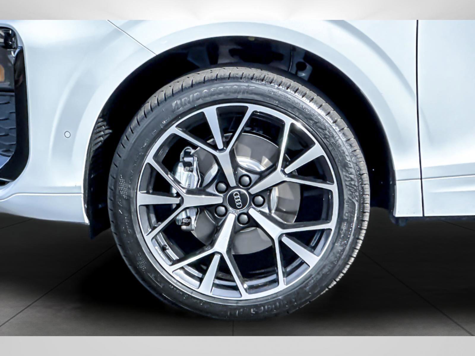 New 2026 Audi Q3 quattro 2.0T image 25
