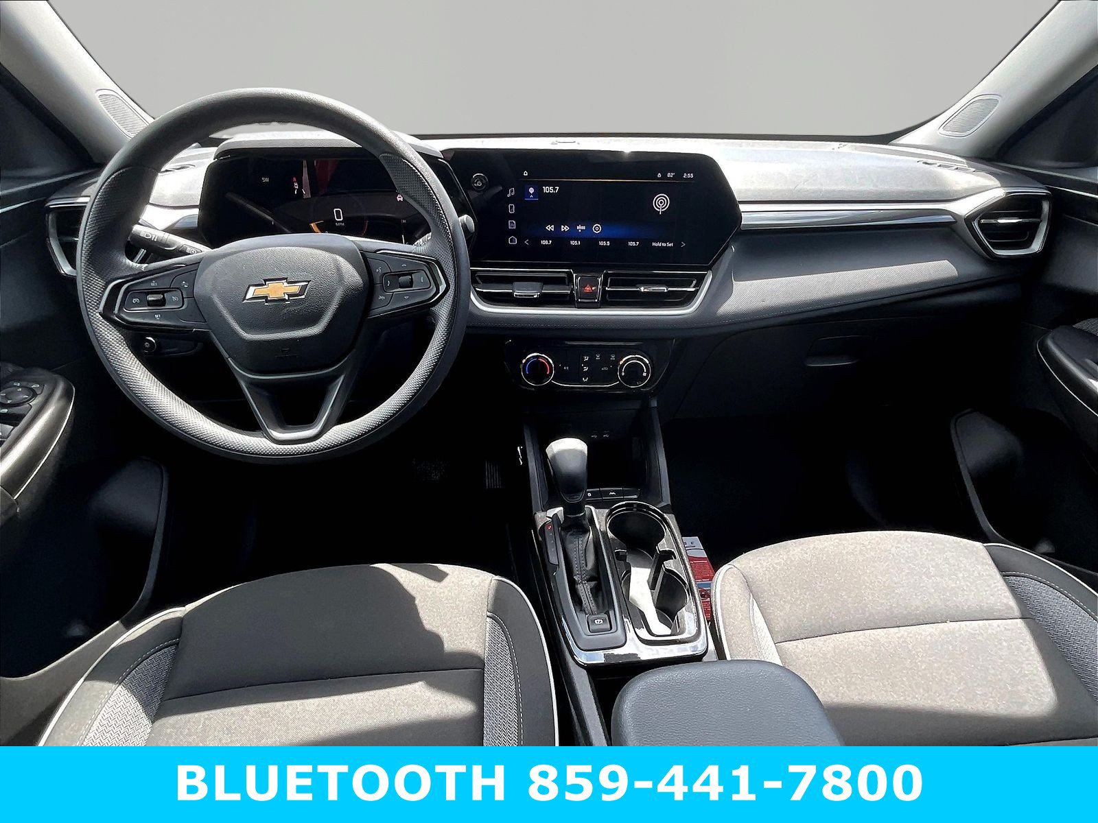 Used 2025 Chevrolet TrailBlazer LT FWD image 7