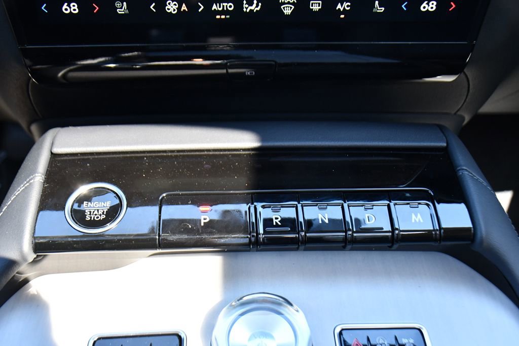New 2026 Lincoln Navigator Reserve AWD/4WD image 29