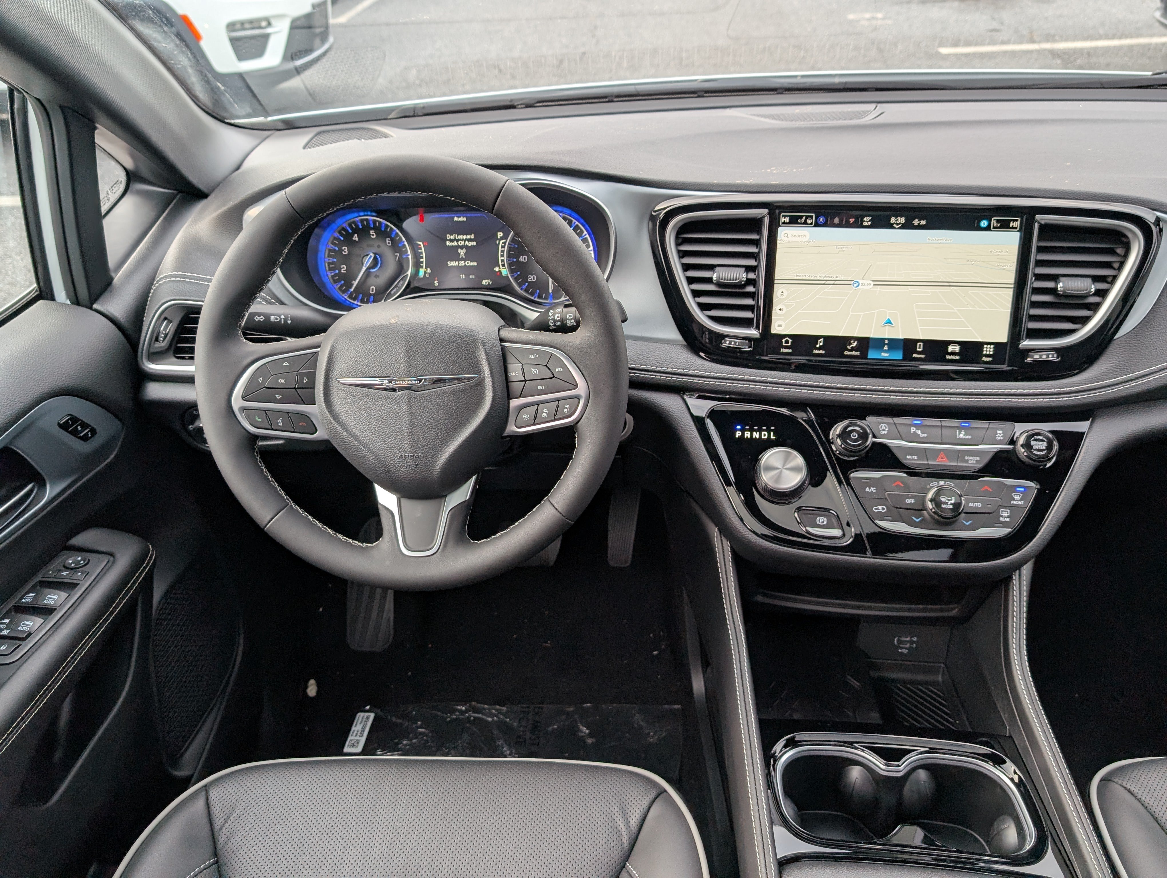 New 2026 Chrysler Pacifica Limited AWD/4WD image 18