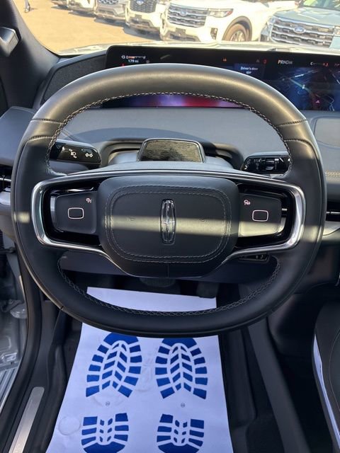 New 2025 Lincoln Navigator L Reserve w/ Jet Appearance Package image 14