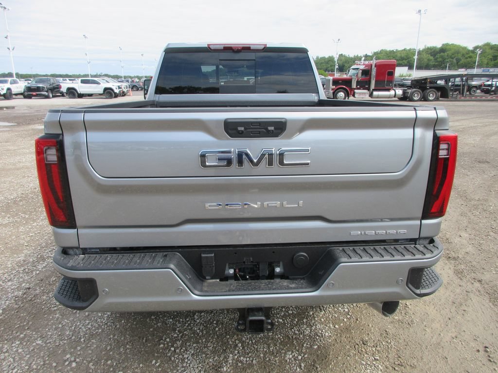 New 2026 GMC Sierra 2500 Denali Ultimate AWD/4WD image 5