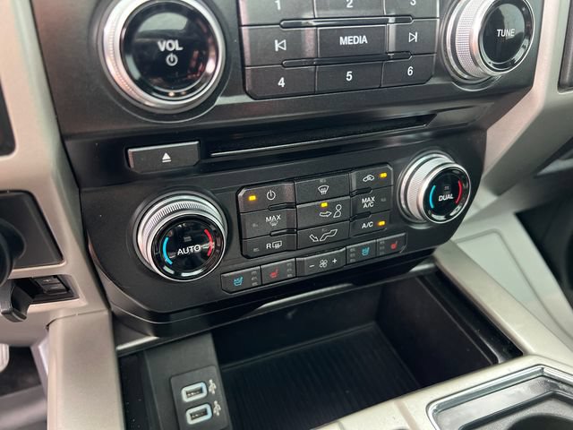 Certified 2017 Ford F150 Lariat w/ Equipment Group 502A Luxury AWD/4WD image 20