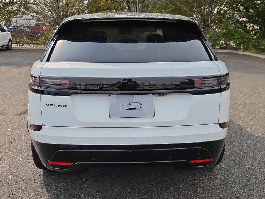 New 2026 Land Rover Range Rover Velar Dynamic SE image 6
