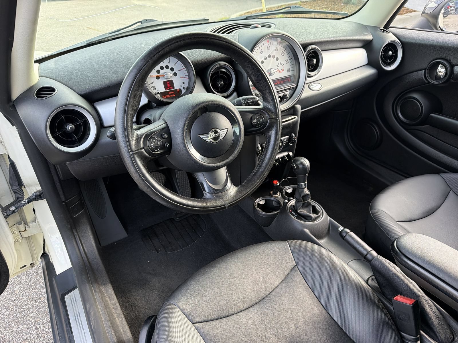 Used 2011 MINI Cooper Hardtop FWD image 17