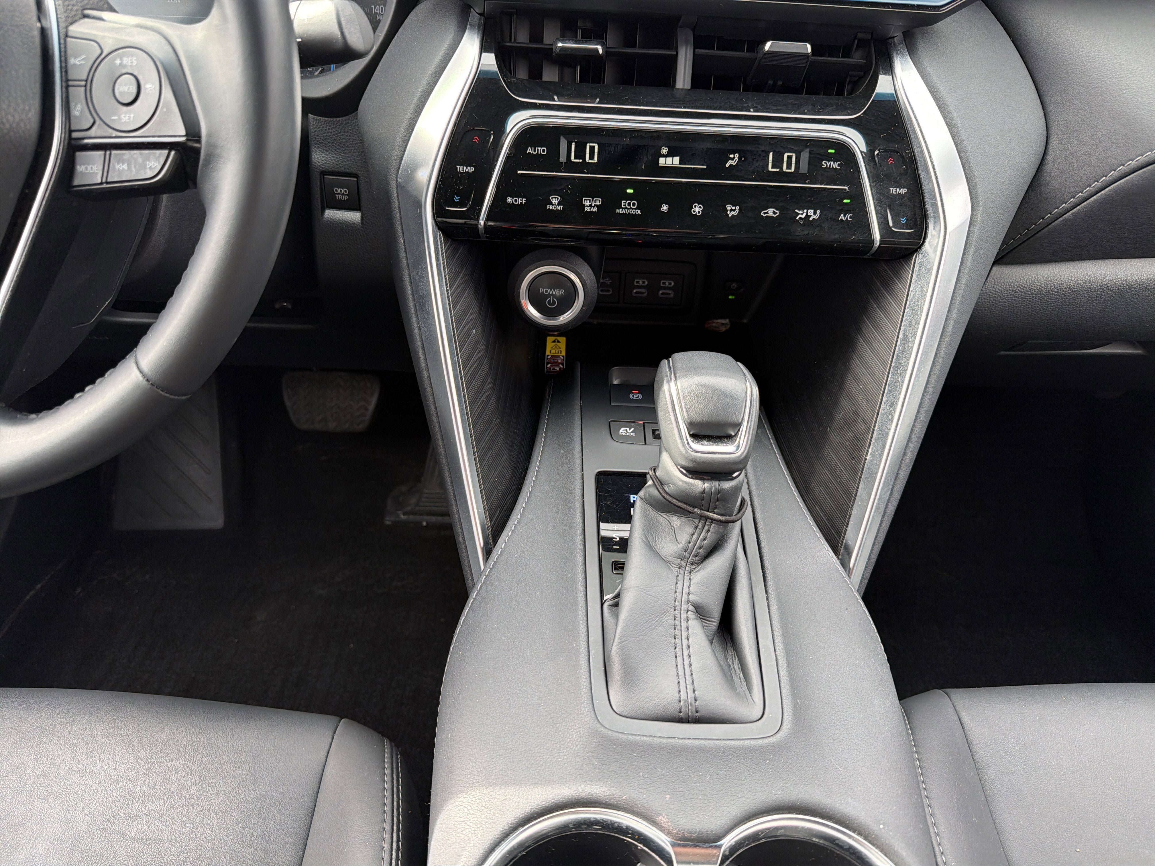 Used 2023 Toyota Venza XLE AWD/4WD image 20