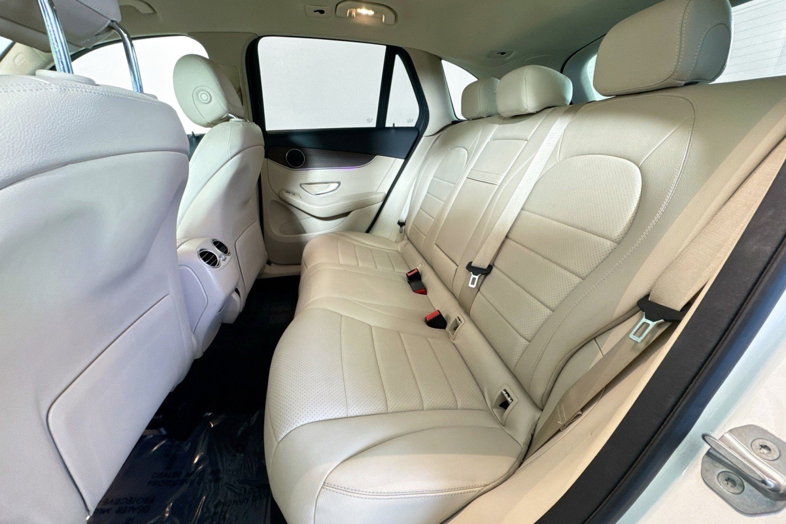 Used 2021 Mercedes-Benz GLC 300 image 22