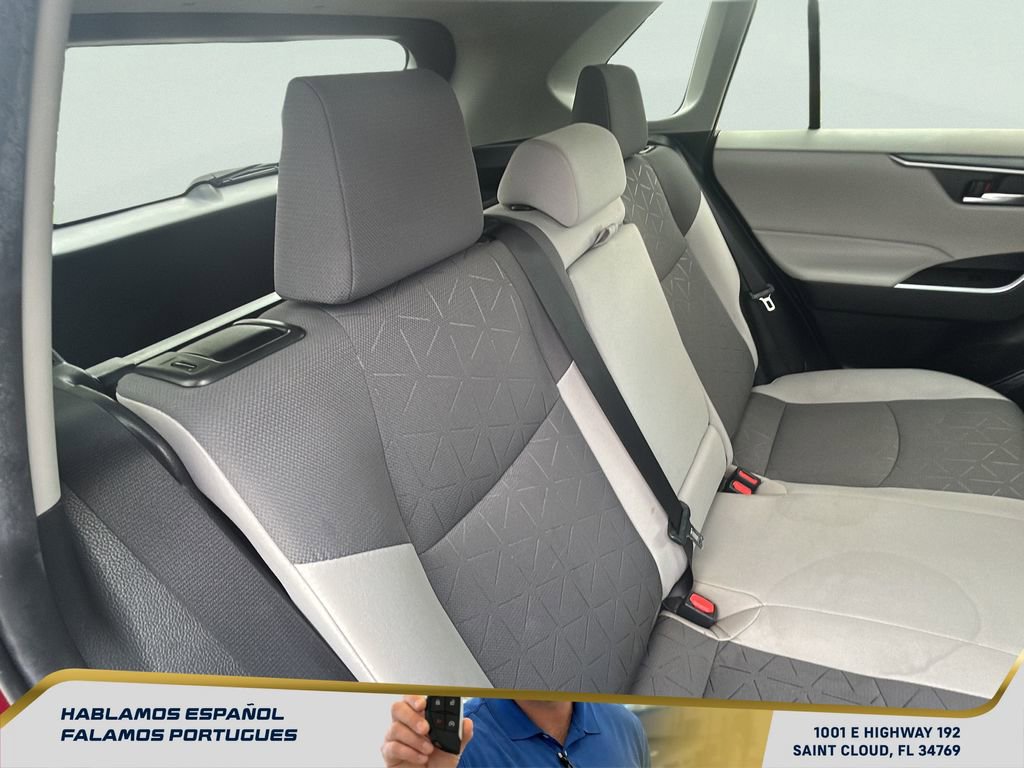 Used 2021 Toyota RAV4 XLE w/ Convenience Package image 27