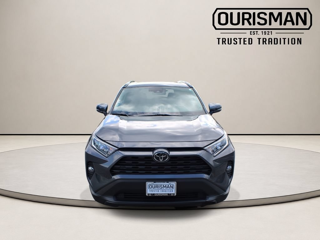 Used 2021 Toyota RAV4 XLE Premium AWD/4WD image 4