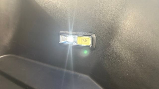 Used 2026 Chevrolet Silverado EV Trail Boss AWD/4WD image 10