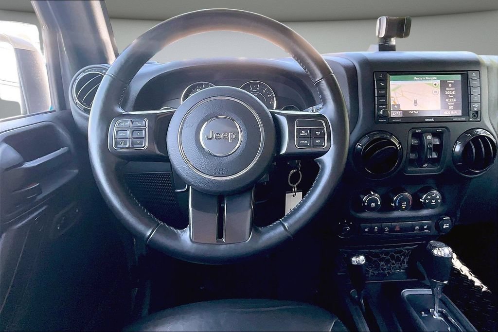 Used 2017 Jeep Wrangler Unlimited Sahara AWD/4WD image 8