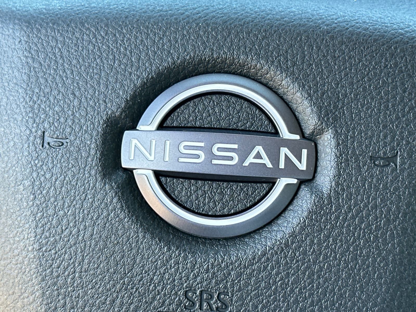 Used 2024 Nissan Titan SV w/ SV Convenience Package image 22