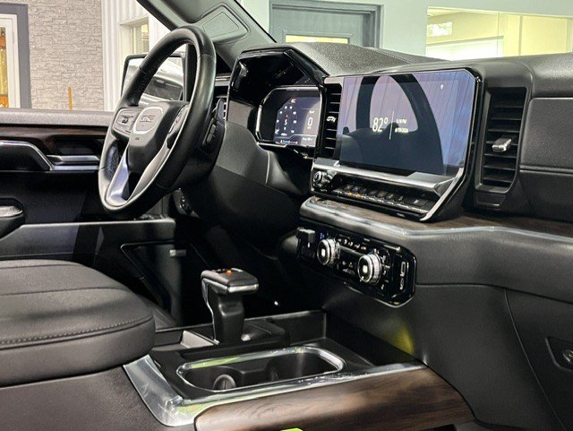 Certified 2024 GMC Sierra 1500 SLT w/ SLT Premium Plus Package AWD/4WD image 11
