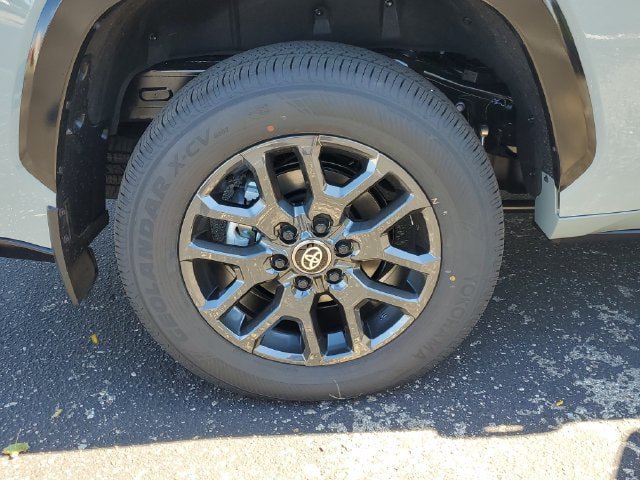 New 2026 Toyota Sequoia Platinum w/ Tow Technology Package AWD/4WD image 5