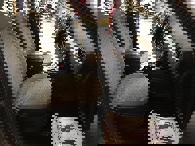 Used 2020 Ford Escape SE image 18