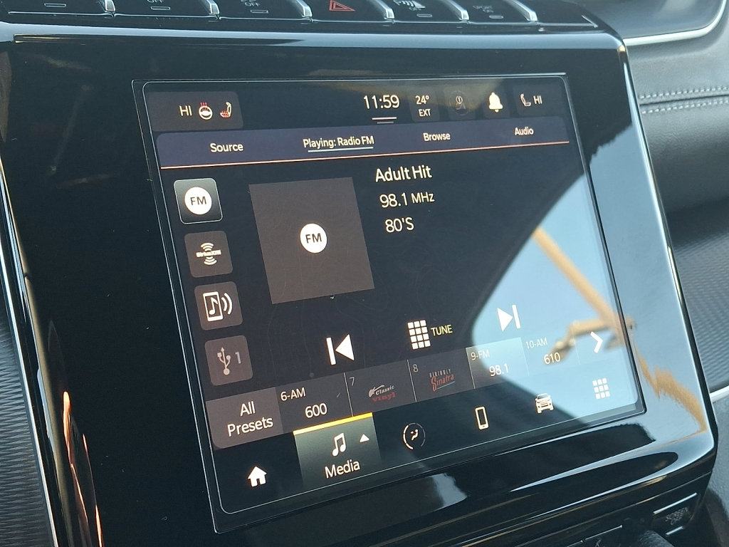 Used 2025 Jeep Grand Cherokee Altitude image 28